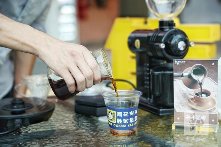 “鄞光溢彩”大V玉米喊你打卡鄞州“精特亮”系列行从东胜首发