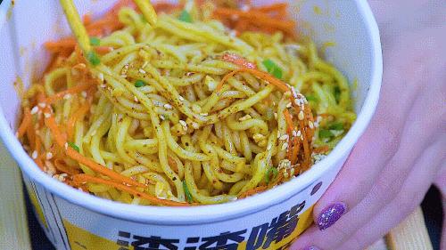 全球疯抢的网红小吃都来徐州苏宁负一层了！100元能吃掉一半