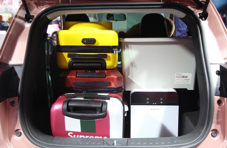 三问朋克美美，为何它撑不起河北御捷的转型梦？