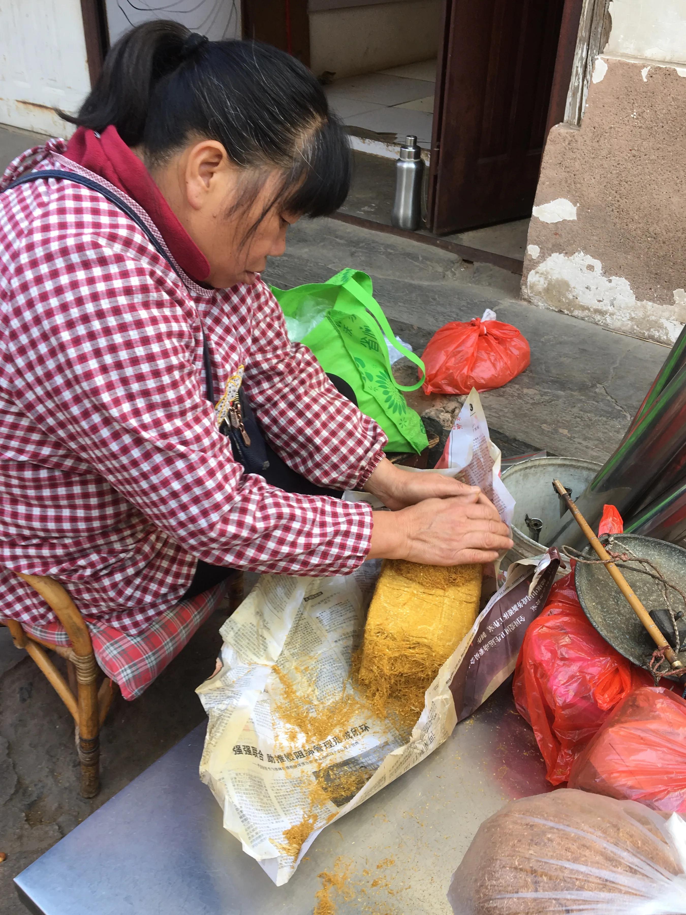 云南人有多爱抽烟 (云南人抽烟最高境界)