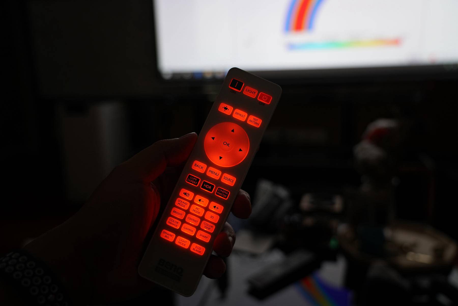 明基投影仪w4000和w2710对比评测,明基w2700brilliantcolour