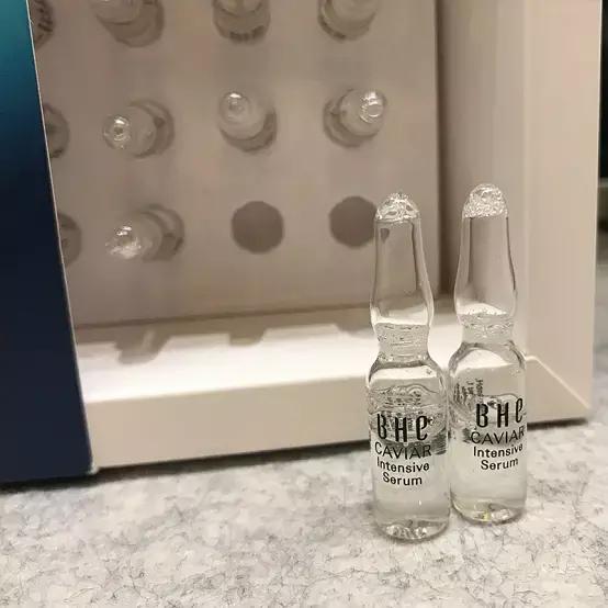 抗氧化抗皱滋润补水面部精华,瑞士补水保湿精华