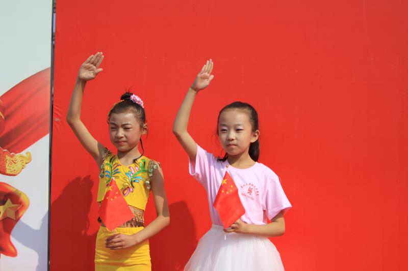 璁告槍鏇归瓘鍙ゅ煄鎴戝拰鎴戠殑绁栧浗,璁告槍鎴戝拰鎴戠殑绁栧浗蹇棯