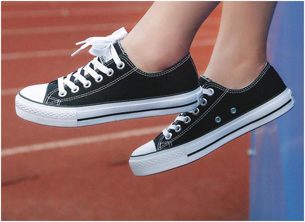 校园穿什么帆布鞋,学生穿经典帆布鞋