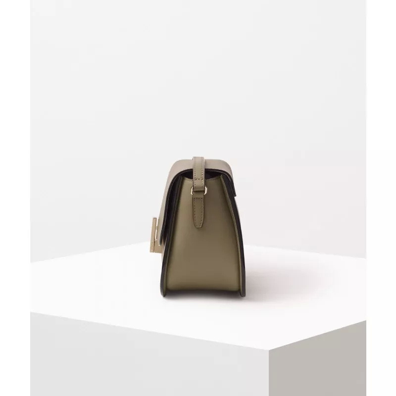 celine大号包 (celine值得买的包)