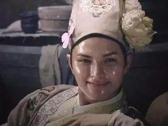 贵但确实好用的彩妆产品,平价必备彩妆产品有哪些呢