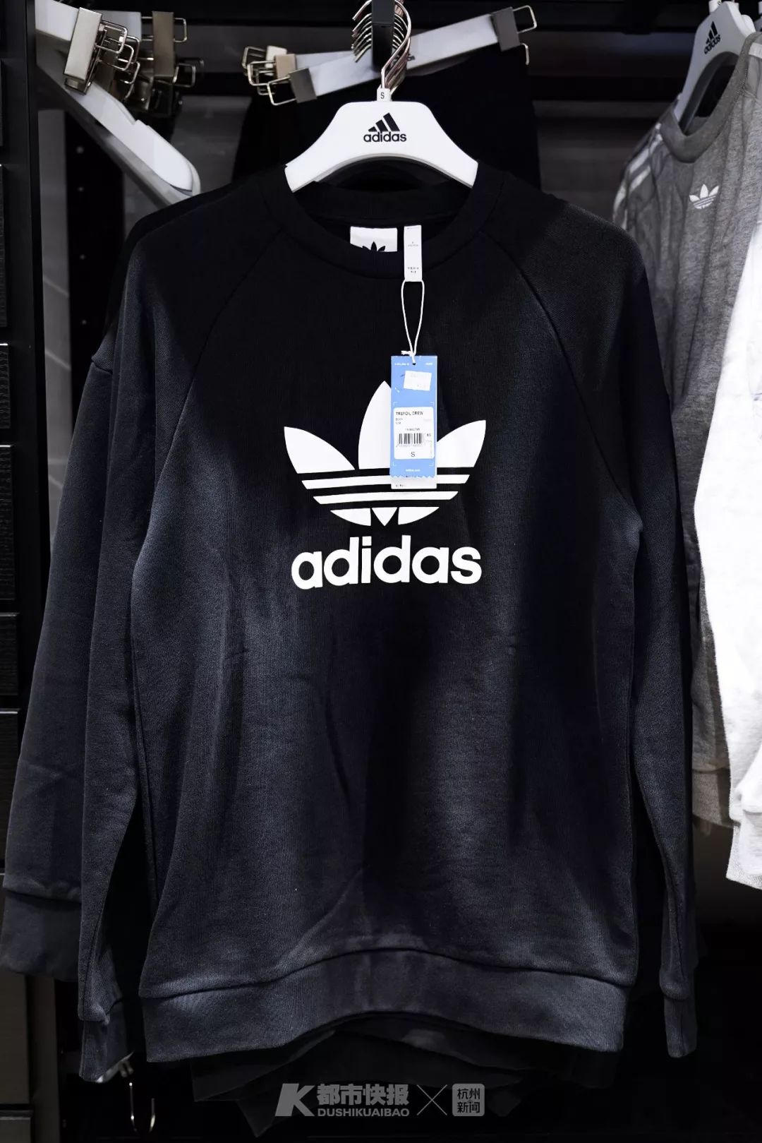 身上穿了假的耐克,如何鉴别真假耐克阿迪