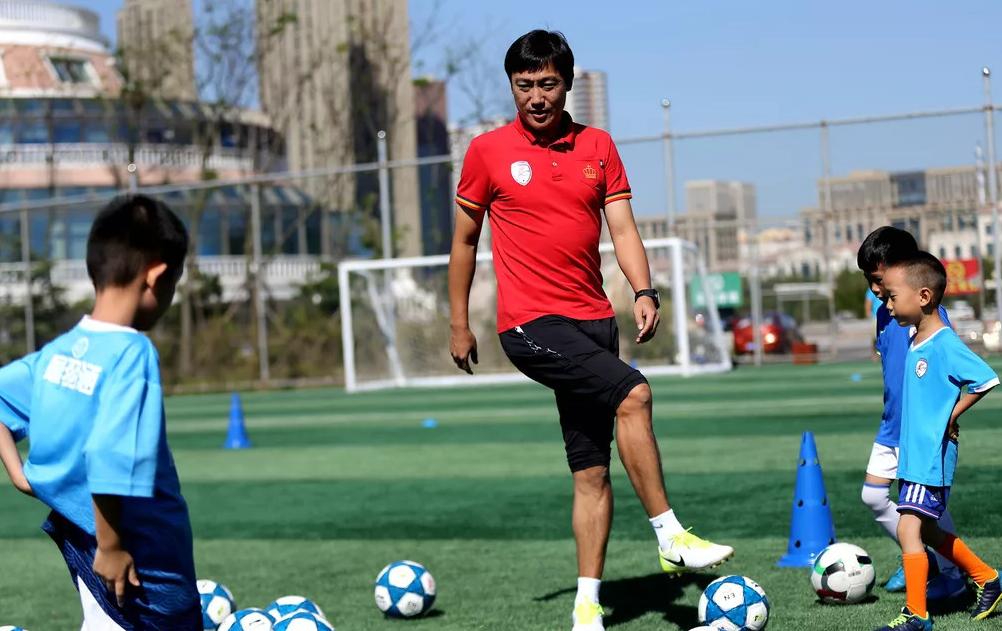 国足比较出彩的球员,国足有天才吗