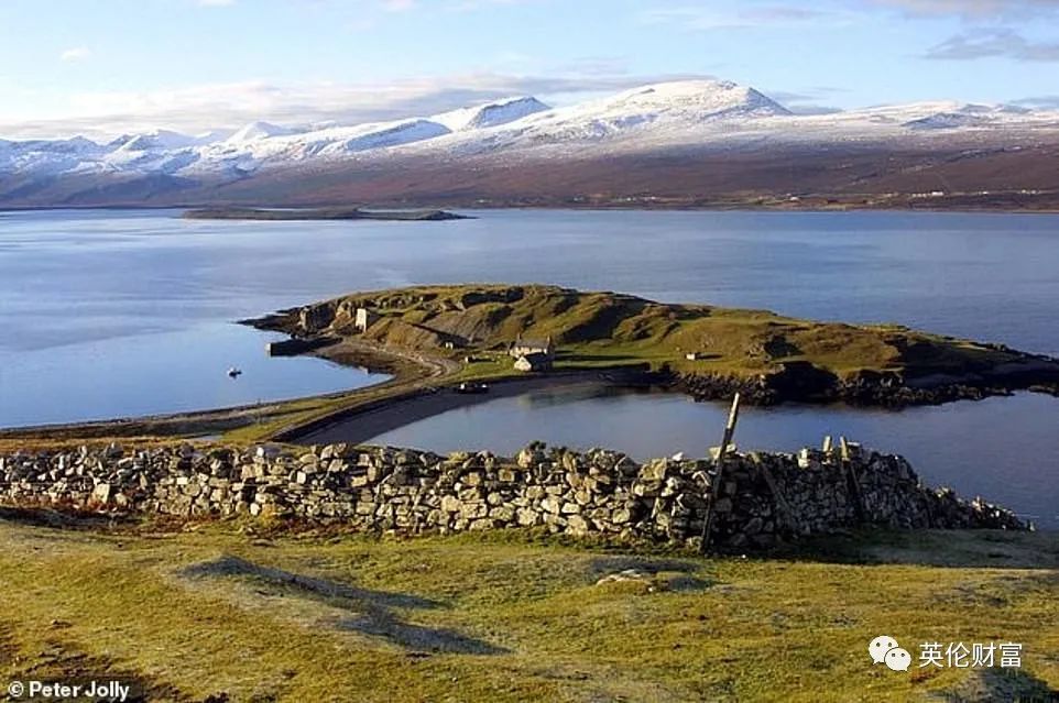 抄底烂尾楼的企业家,抄底核心区老房子