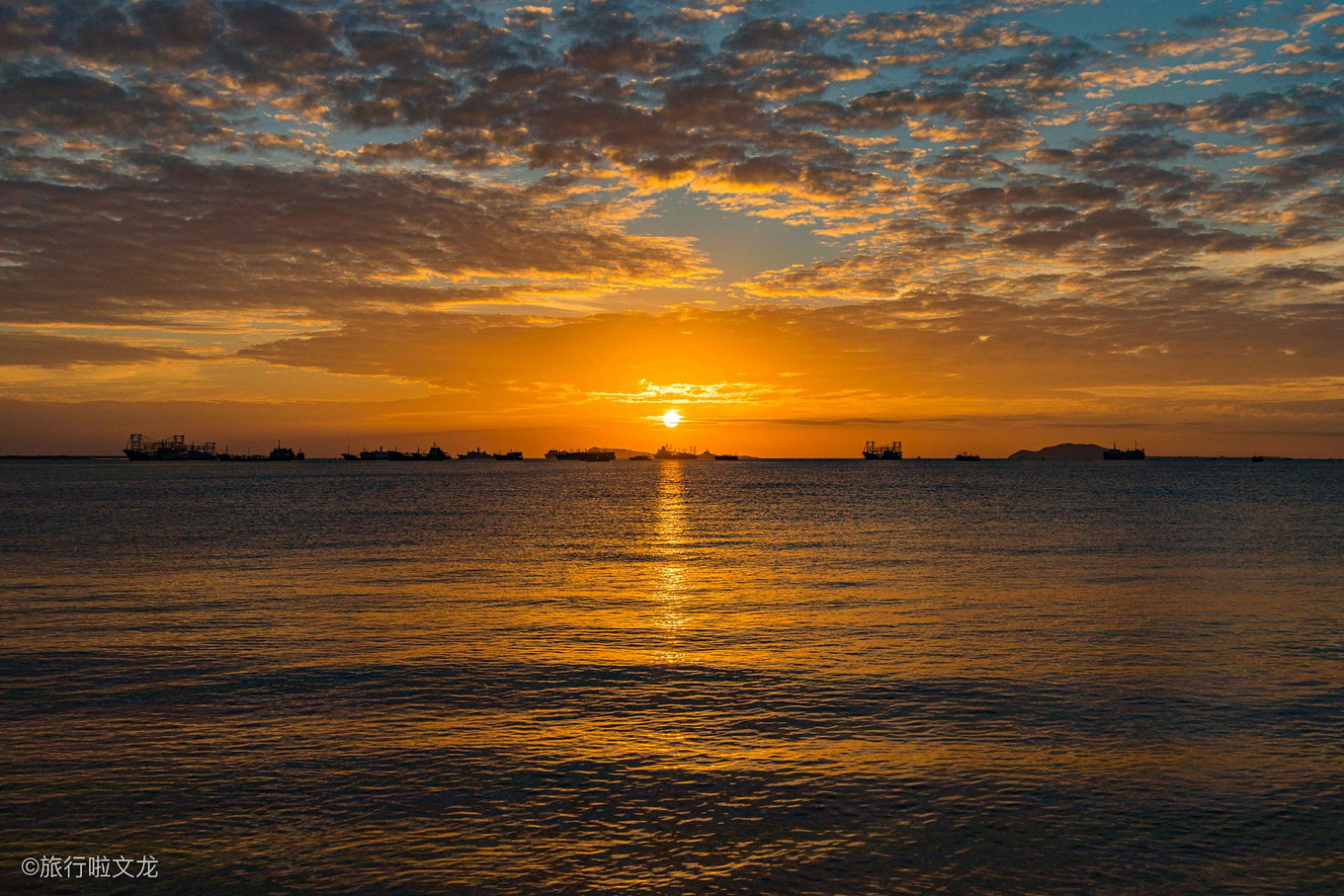 三亚的清晨和晚上,三亚的黄昏美不胜收