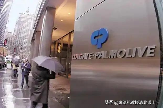 黑人反歧视抗议者终究盯上“黑人牙膏”。黑人牙膏:我太难了转载