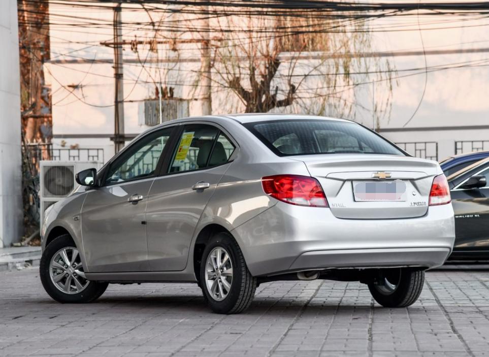 雪佛兰赛欧现在新车底价多少钱,雪佛兰赛欧油耗一公里多少钱