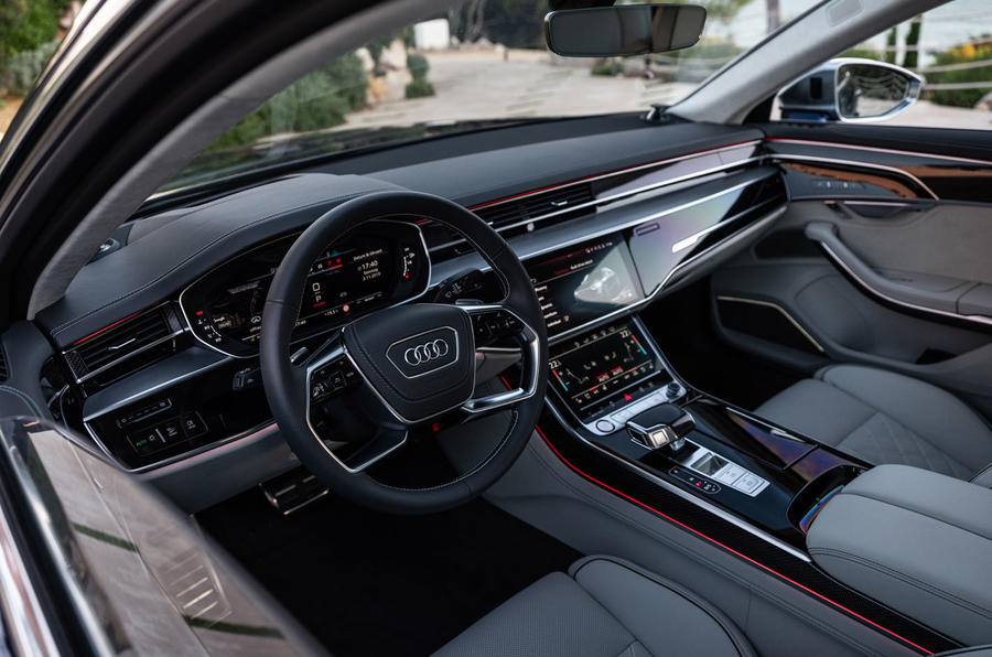 3.8秒破百是什么级别,2023奥迪s8最新款顶配黑武士