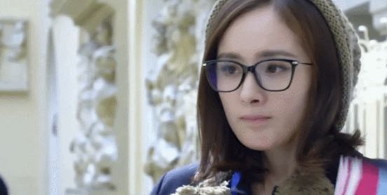 塑料姐妹花的感情生活,塑料姐妹花争抢法拉利男友