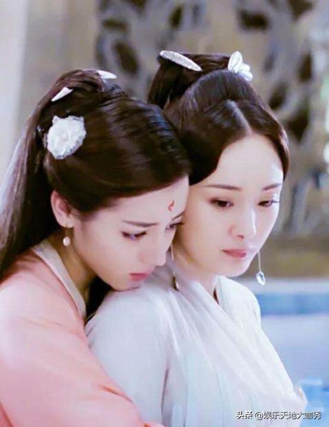 热巴被记者提问,热巴早期视频被说会18种语言