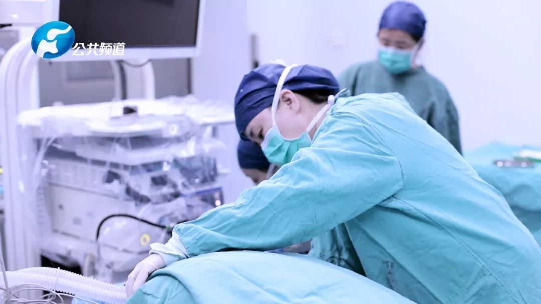 郑大一附院消化病院院长刘冰熔和他的NOTES技术：为国争光何惧苦累！