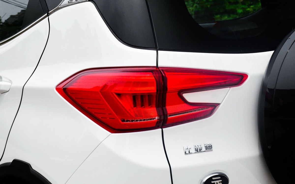 比亚迪未售最高端三十万纯电动suv,比亚迪新款纯电suv