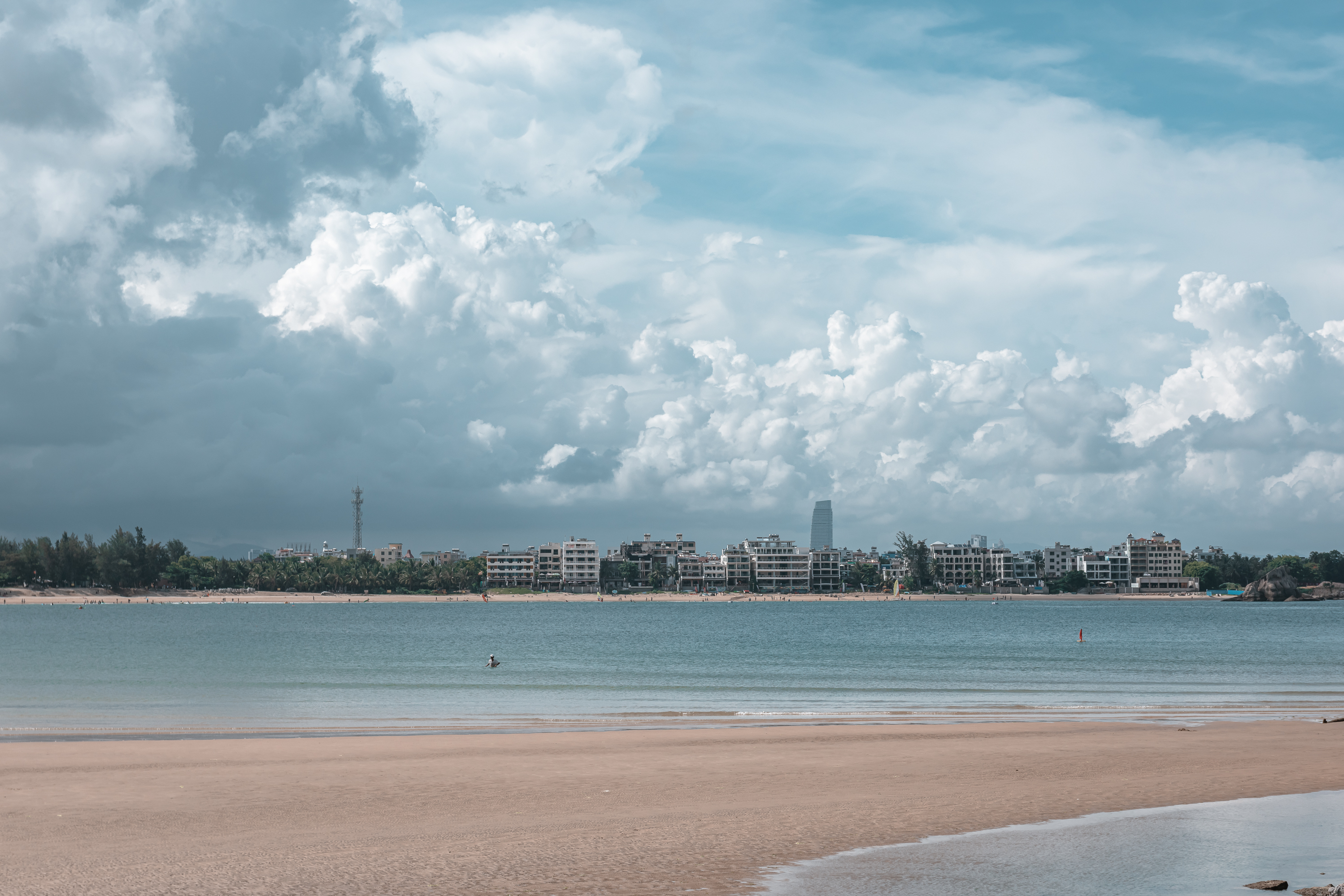 本地三亚人去哪玩,三亚本地人去的海鲜海港