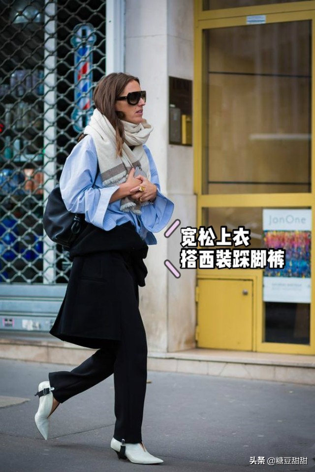 打底连脚裤穿搭技巧简单又好看,踩脚裤时尚穿搭