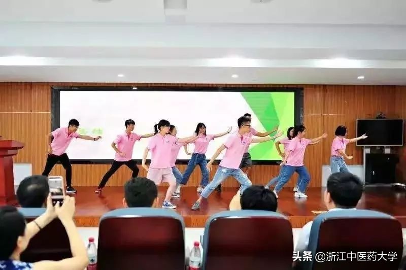 高校三下乡社会实践优秀个人材料,三下乡社会实践活动荣获奖项