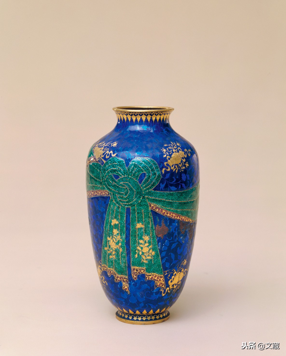 中国传统珐琅工艺技法,明成化掐丝珐琅器特征