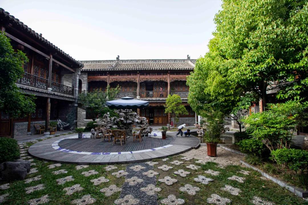 隐藏在繁华都市里的小清新酒店,风景绝美适合度假的酒店