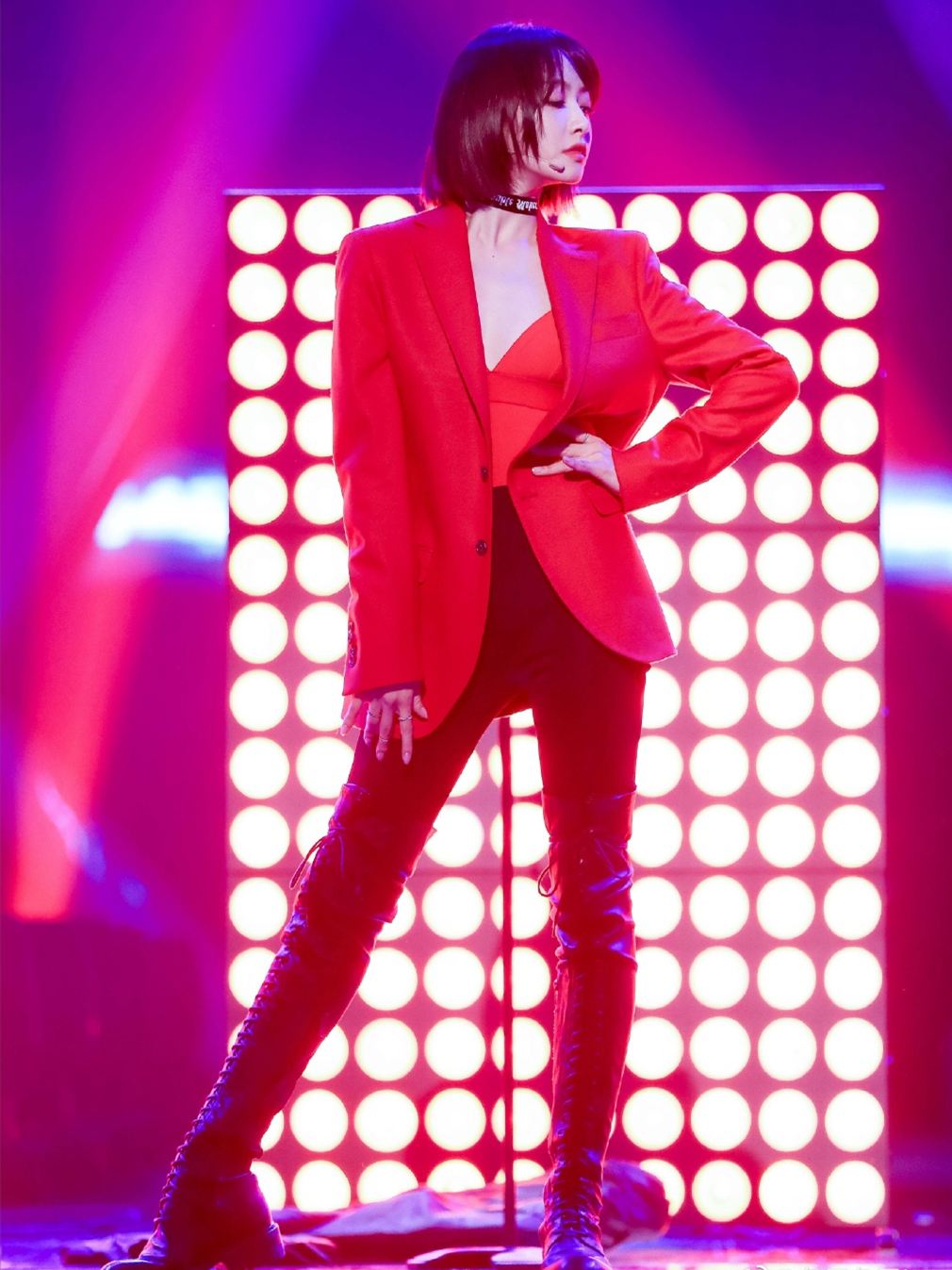 宋茜惊艳的穿衣服,宋茜一袭中国风连体裤惊艳众人