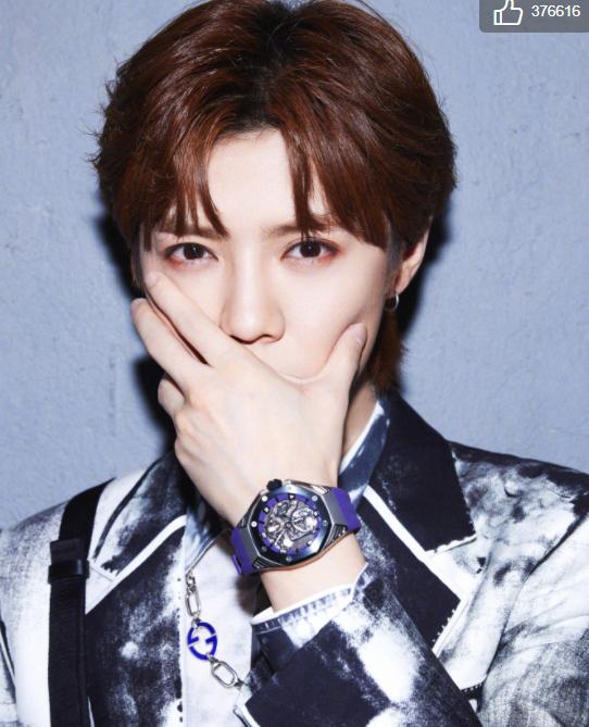 鹿晗微博瘫痪事件时间,鹿晗让微博瘫痪