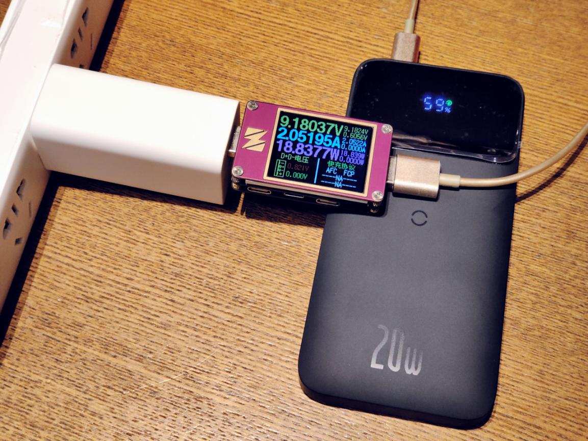 倍思无线快充移动电源怎么用,倍思40w无线超级闪充