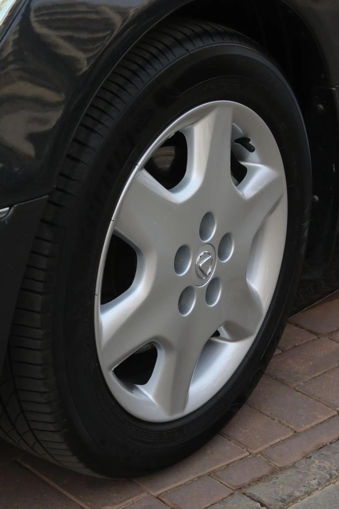 老车翻新：翻新05年残破的雷克萨斯LS430，百万老车，满血复活