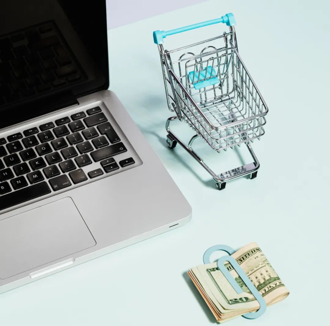 *子烟电**“断网”这一年：九成玩家退场，有人当上“首富”