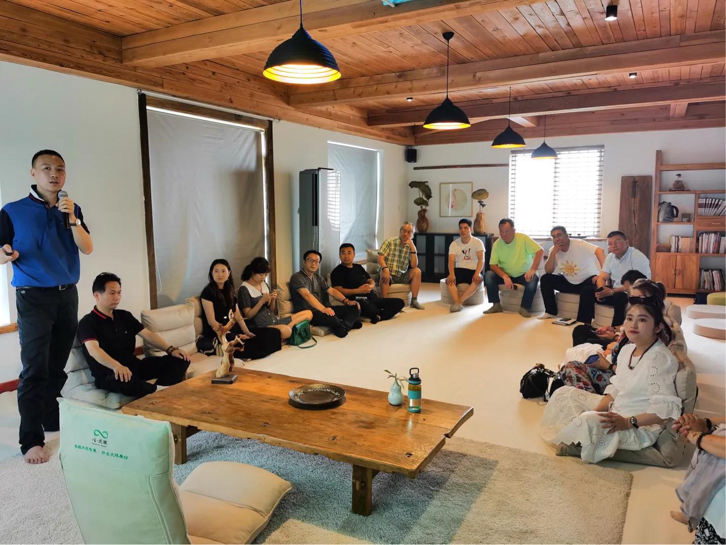 大连珠宝玉石协会秘书长,大连市珠宝玉石协会