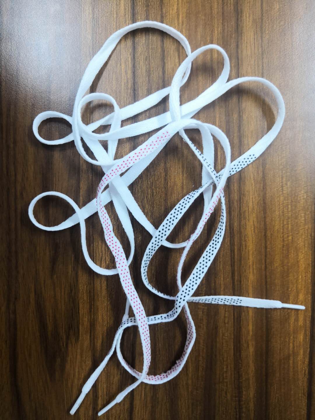 鞋带为什么经常掉,鞋带怎么系不易掉还好看跑鞋