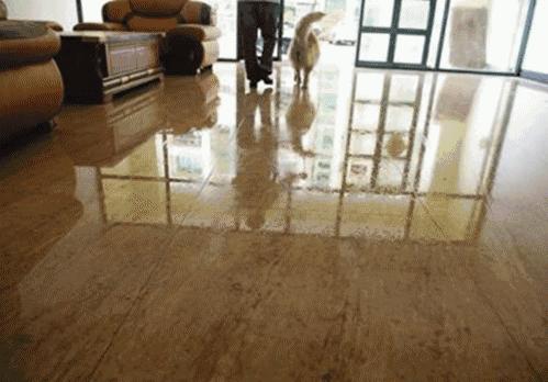 回南天如何解决地面湿漉漉,回南天潮湿怎么抽湿