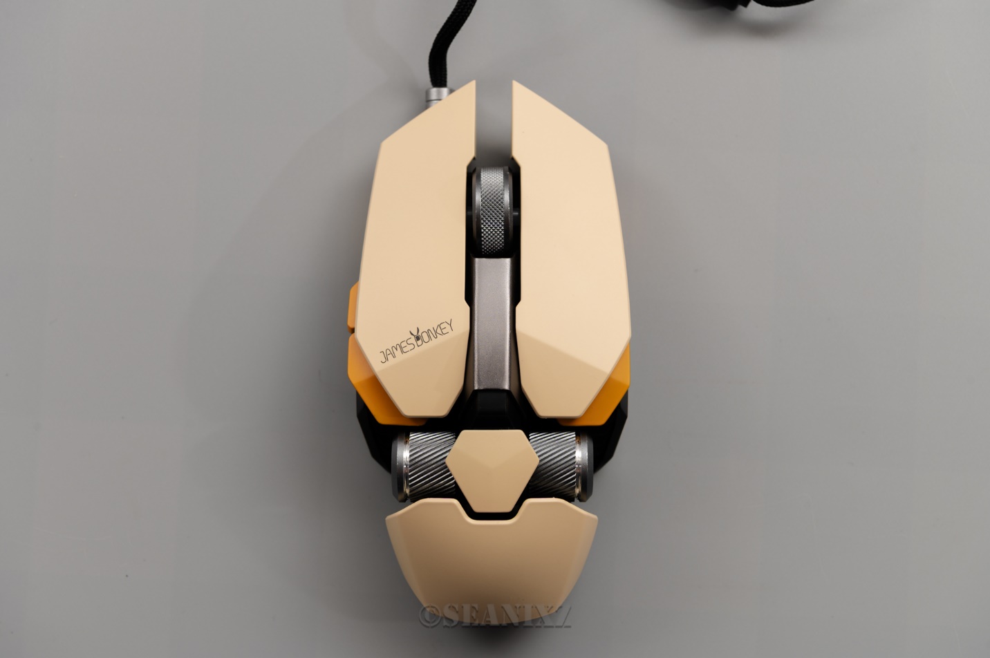 赛博朋克风格近战机械武器玩具,赛博朋克风高科技装备