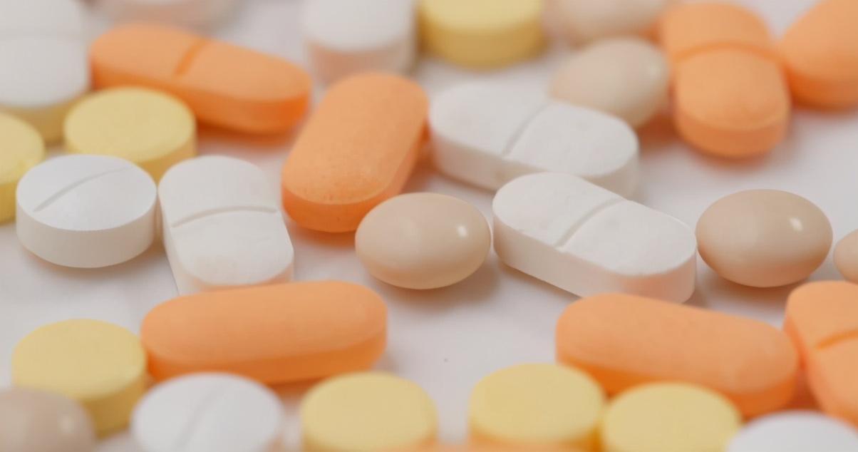 40多岁血压高要吃药吗,40岁血压150到100需要吃什么药