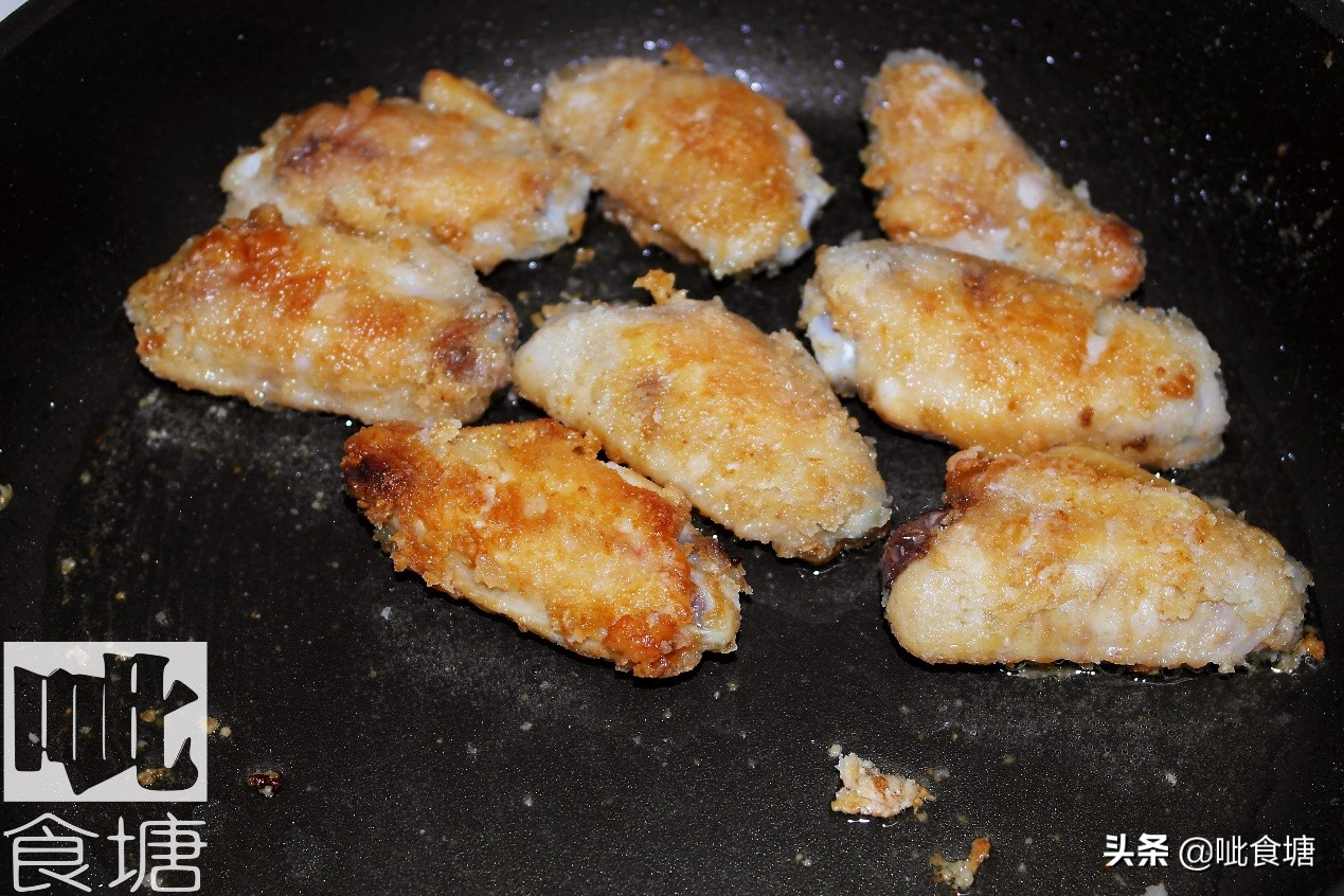 鸡翅怎么炸最好吃才能外酥里嫩,大鸡翅怎么炸又酥又香又脆