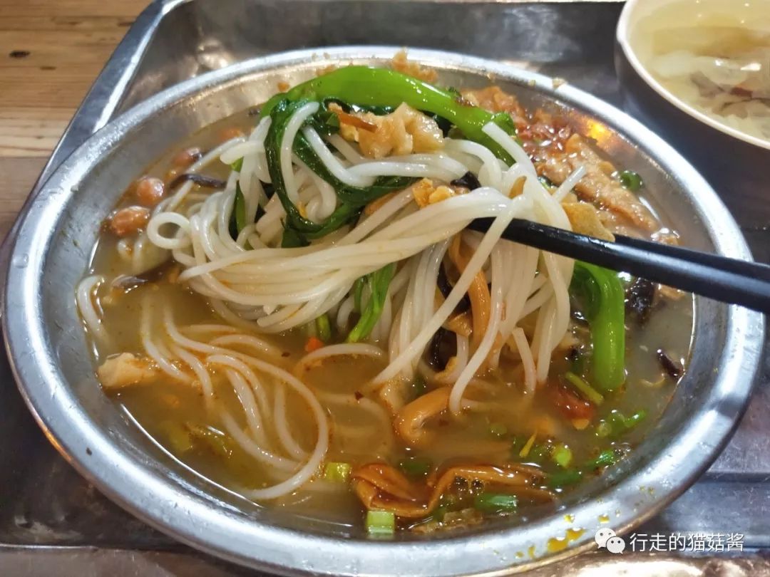合味芳柳州螺蛳粉测评,巴狗鲜食柳州螺蛳粉测评