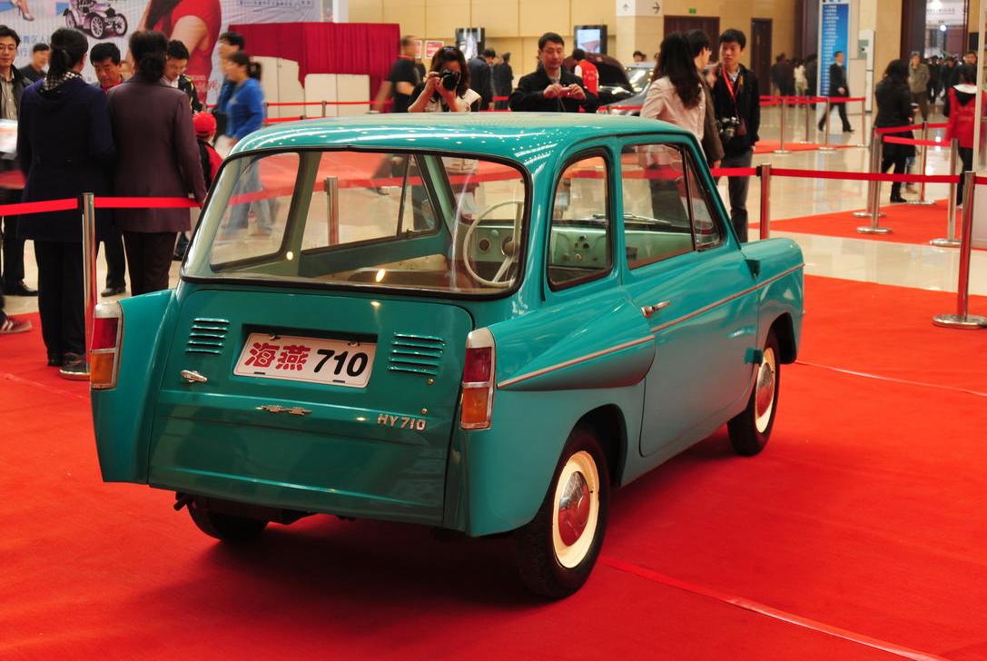 海燕SW-710:欧拉见了得叫爷的国产微型车,单轮驱动还有谁?
