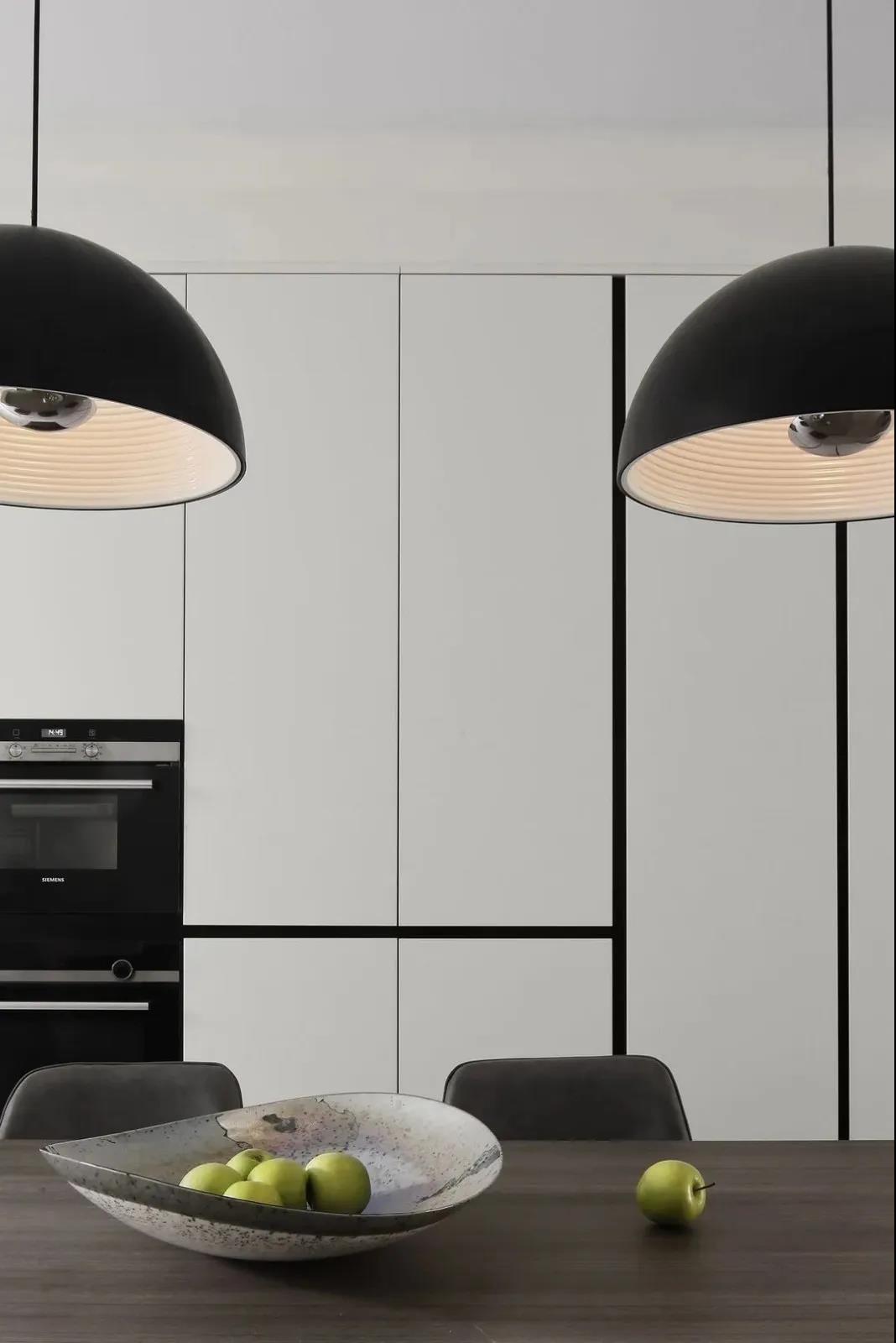 黑白灰装修风格现代简约高级,220平现代简约装修风格