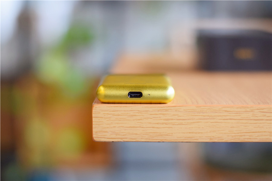 小米生态链推出变形金刚定制款剃须刀，399元的售价，你会买吗？