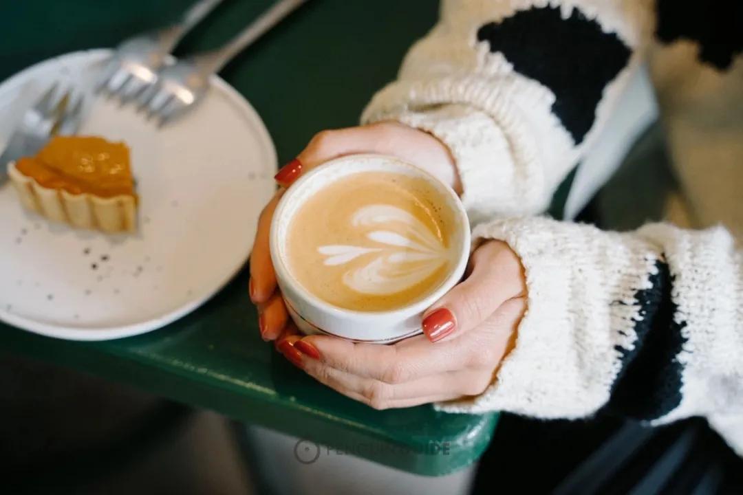 逃离朝九晚五，自由职业者靠什么养活自己？