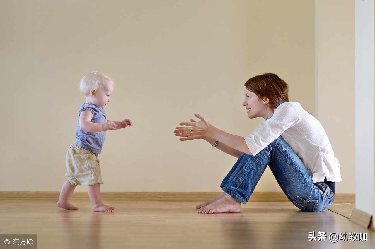 宝宝第一次学走路是什么时候,宝宝第一次学走路怎么说