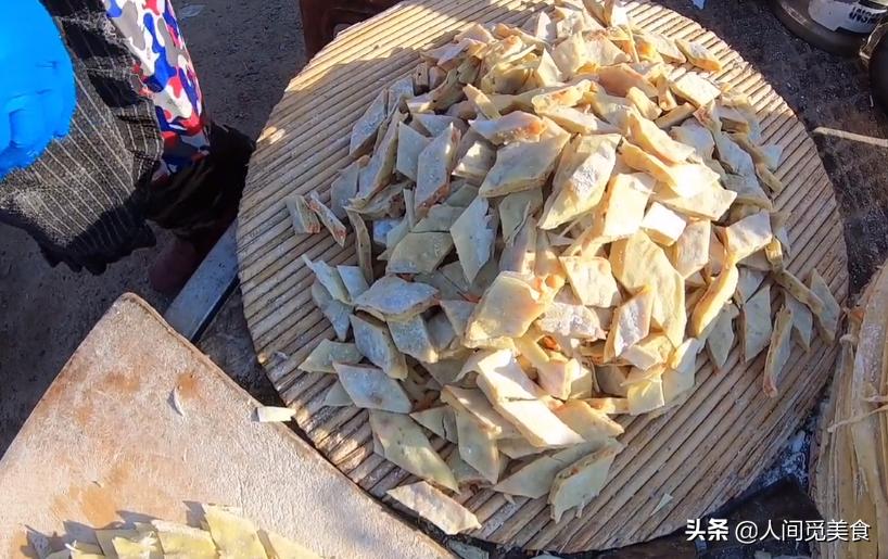 天津没有名字的小摊，20年只卖一种小吃，9元1斤一天卖2百斤