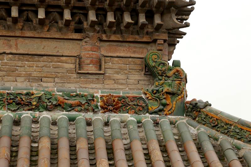 太行八陉中唯一幸存的关楼,穹隆顶上飞檐斗拱,古建中的孤品