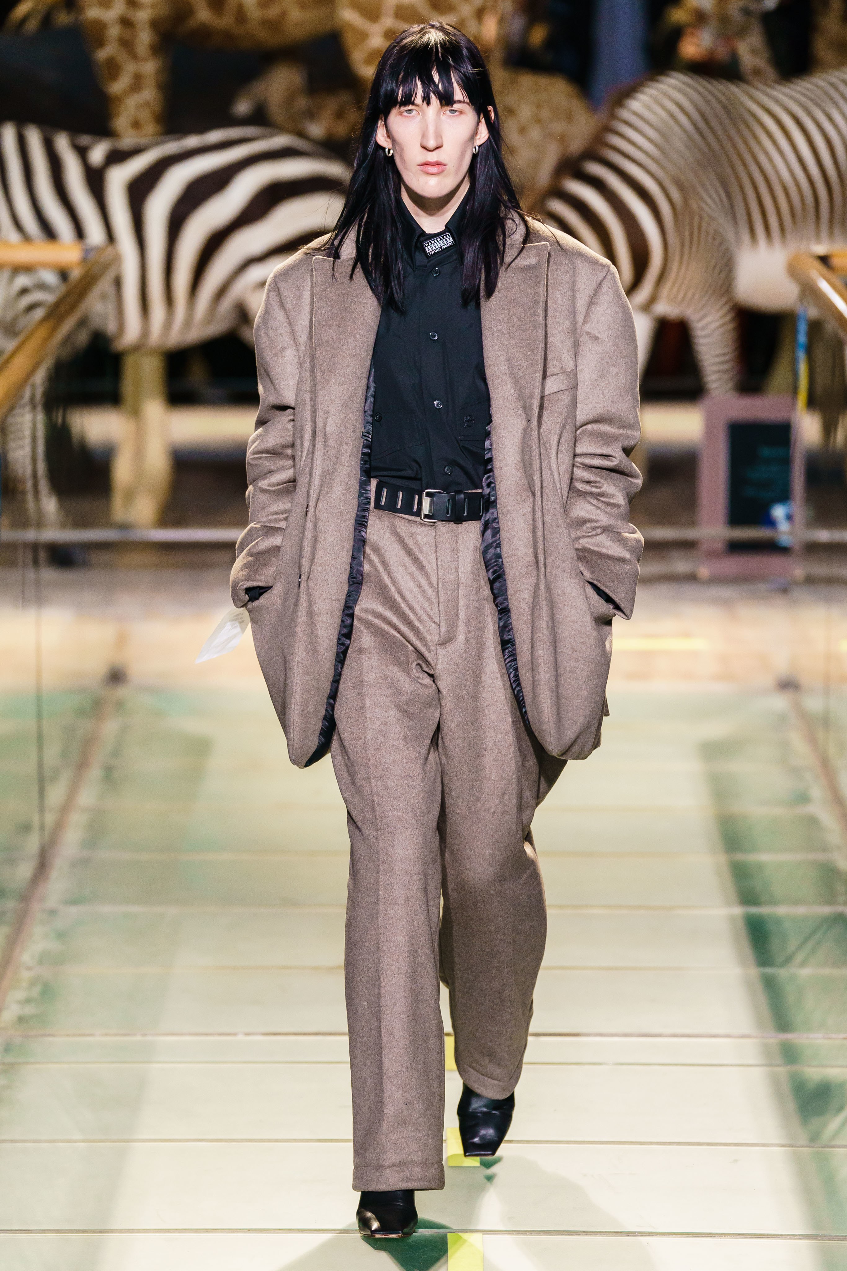 vetements2023秋冬新款,vetements2022秋冬高级成衣发布