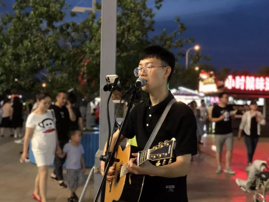 天津奥城夜市最新视频,天津奥城现在有夜市么