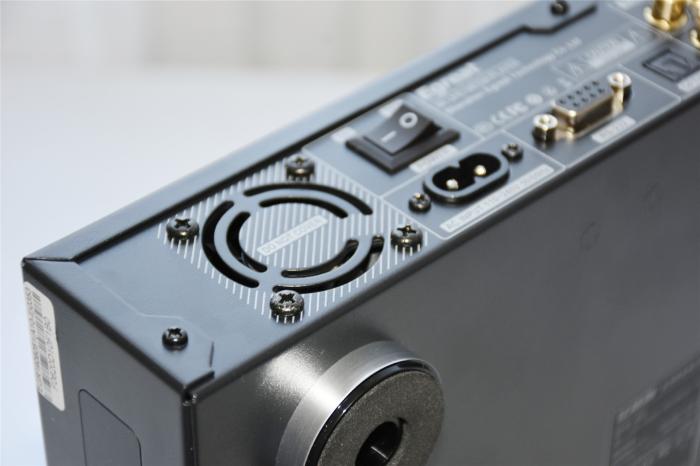 亿格瑞a10二代和芝杜z1000哪个好,亿格瑞a10怎么装硬盘