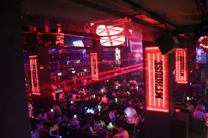 厦门mtlivehouse酒吧,厦门最嗨电音酒吧