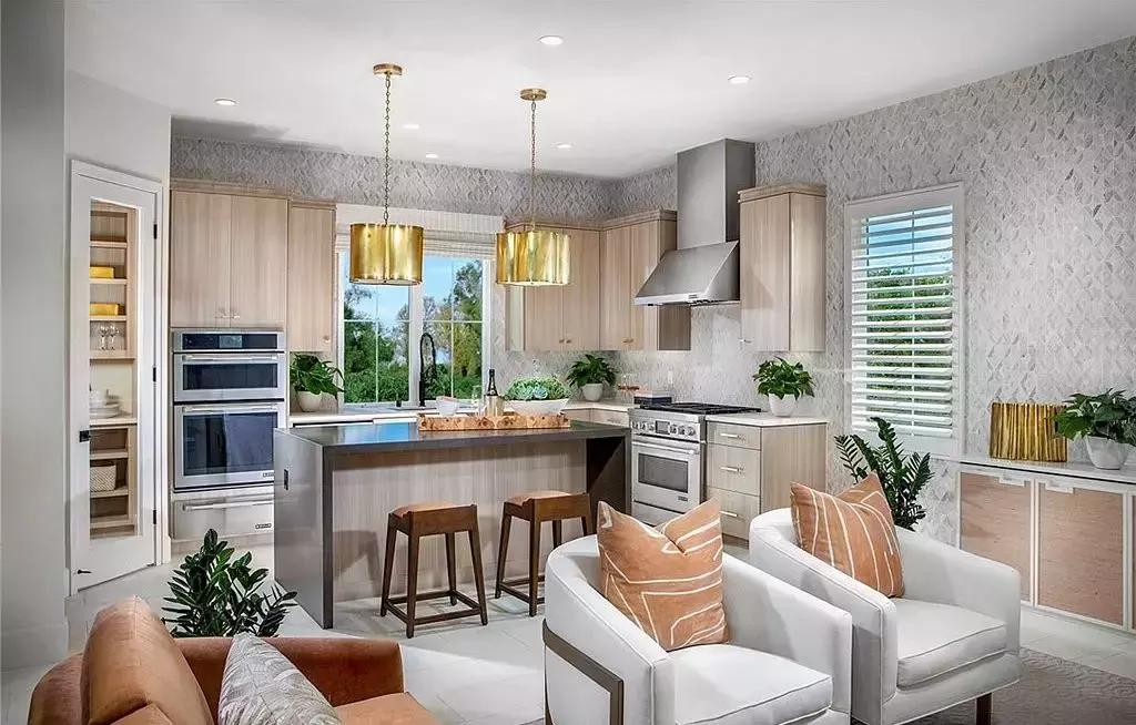 含泪剁手，说说我住尔湾光谱中心附近的物质生活